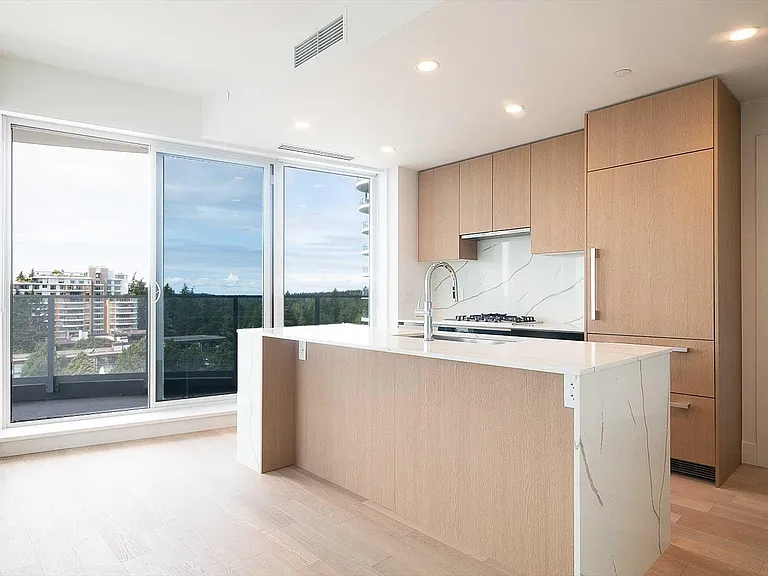 1475 Foster St #906 — Photo 3