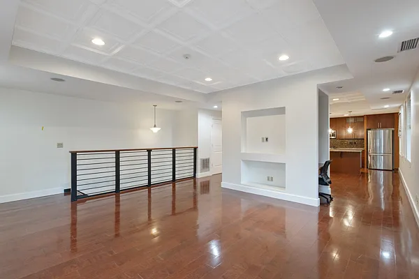 333 S Salina St #1 — Photo 9