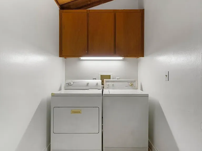 2141 Awihi Pl — Photo 16