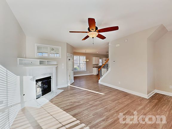 3rd image of 553 McCarthy Dr