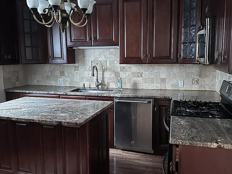 1361 Crosby Ave #2 — Photo 7