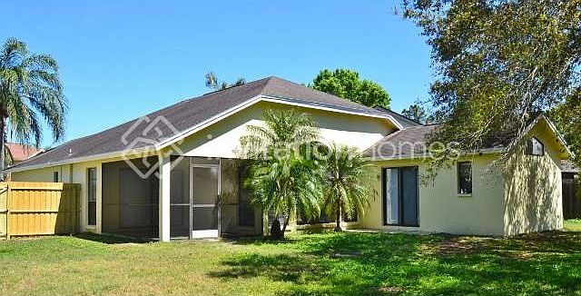 2nd image of 10823 Kenbrook Dr