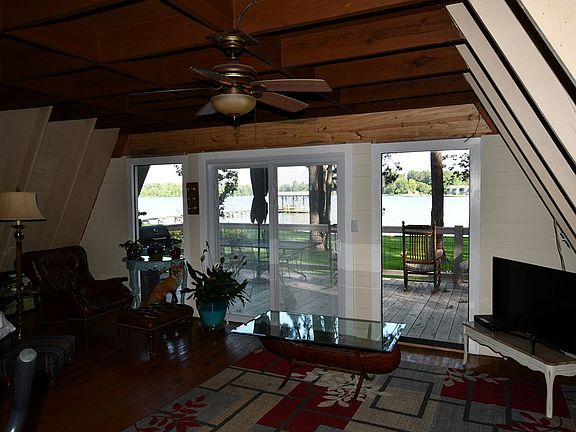 5th image of 306 Beach Dr