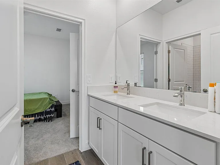 18542 Serene Lake Loop — Photo 13