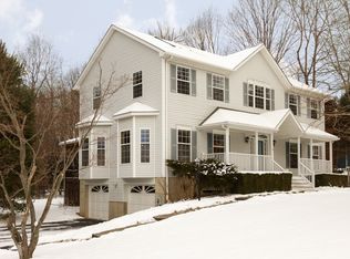 1190 Park Ln, Yorktown Heights, NY 10598