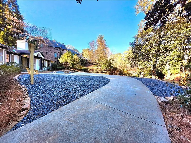 4044 Northside Dr NW — Photo 10