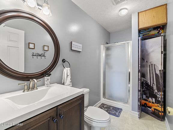 4th image of 4422 Southbridge Ct