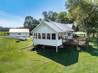 W8274 County Rd E, Oxford, WI 53952