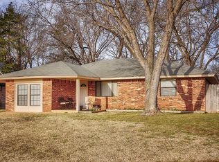 332 Redstone Ct, Noble, OK 73068