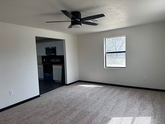 5th image of 702 W Nagel Ave