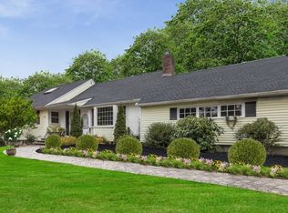 172 Flower Hill Rd, Halesite, NY 11743