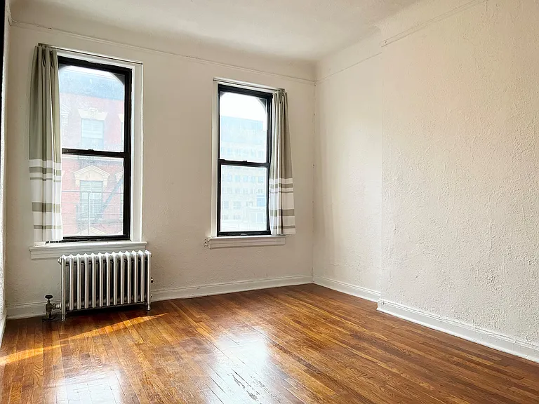 359 W 126th St #5D — Photo 2
