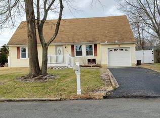 1006 E Panama Ct, Forked River, NJ 08731