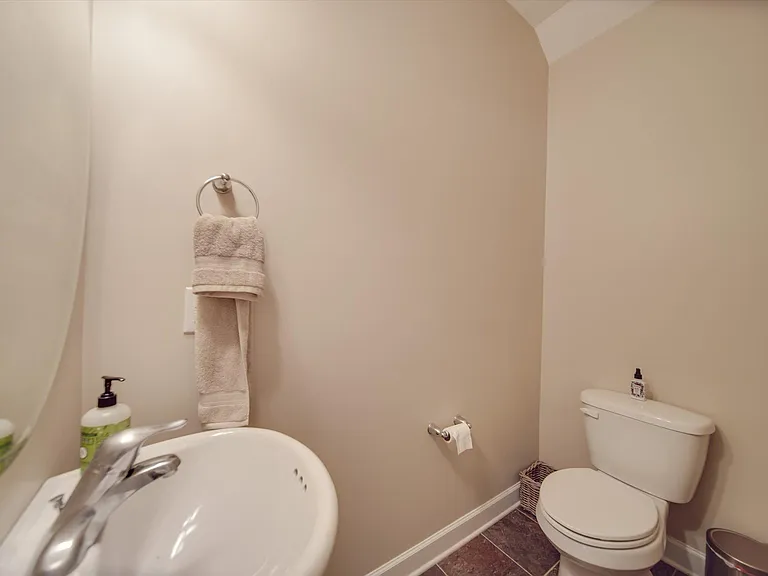 5657 Tipperlinn Way #5657 — Photo 28