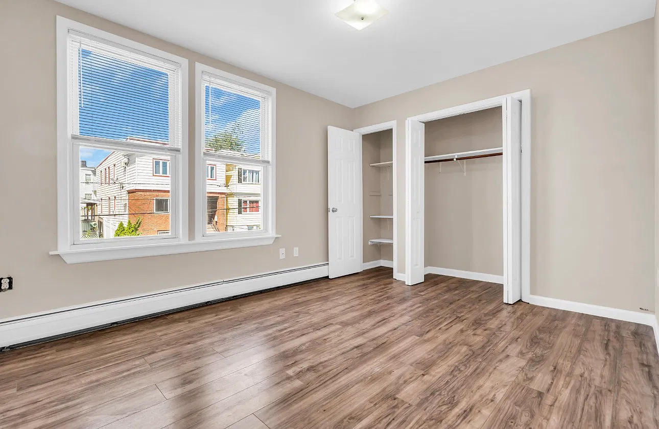 3 bed, $2,950 — Photo 4