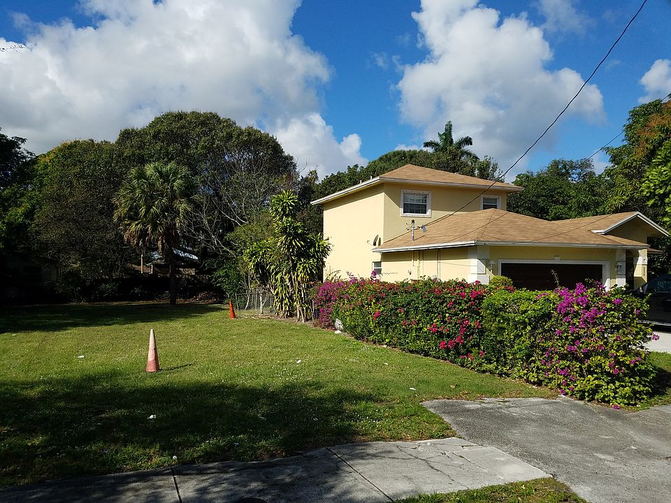 1st image of 525 NW 12th Ave