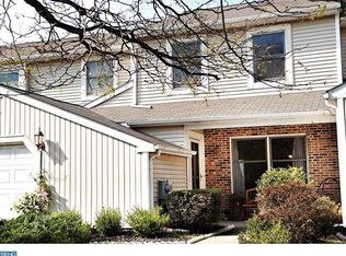 385 Tall Meadow Ln, Yardley, PA 19067