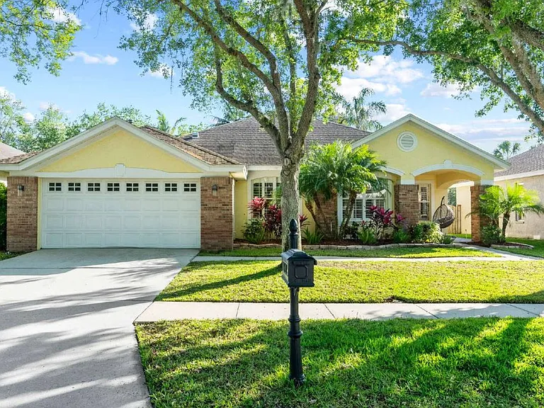 10602 Rochester Way — Photo 1