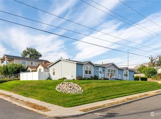 401 4th St, Wenatchee, WA 98801