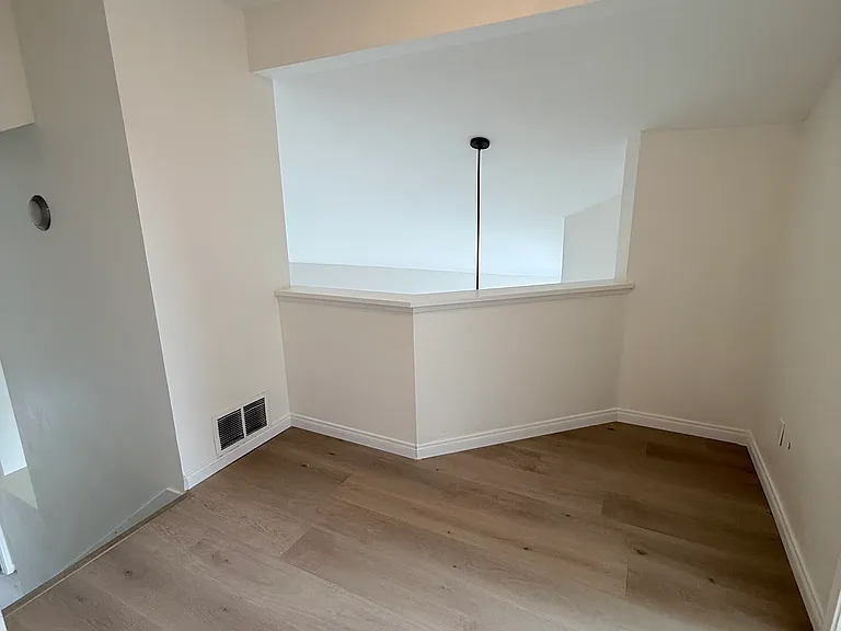 1813 Avenida Segovia — Photo 14