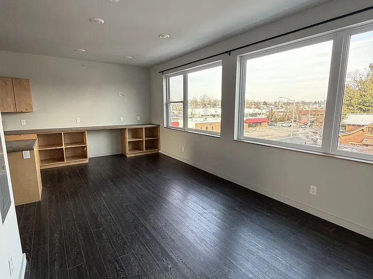 1301 S Walnut St #203 — Photo 2