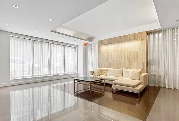 Rented by Oxford Property Group | media 34