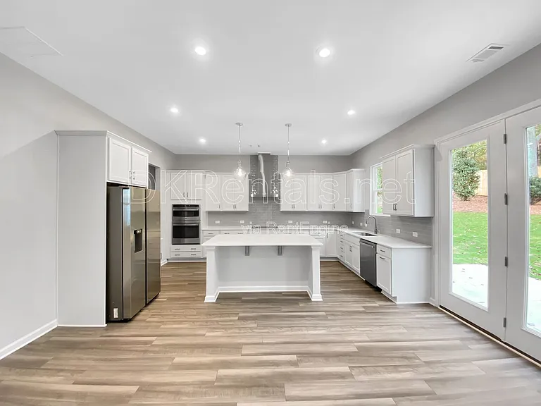 245 Birchwood Row — Photo 7