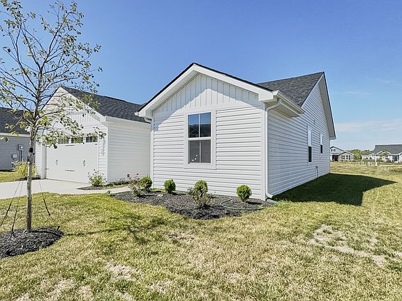 3rd image of 1724 Plum Brook Dr