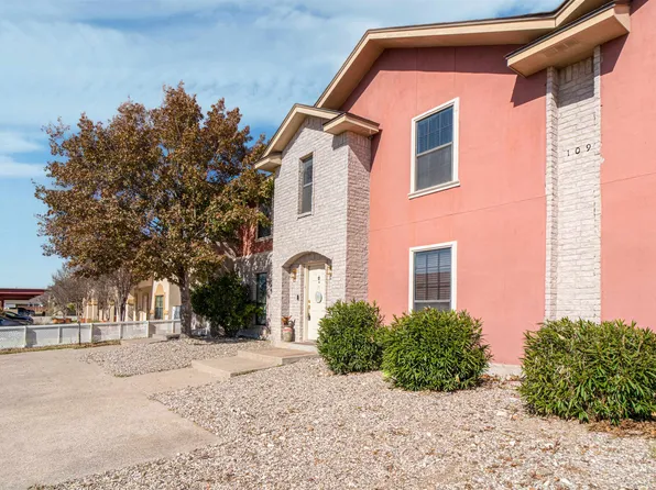 109 Ramon Cardenas Dr APT B, Del Rio, TX 78840