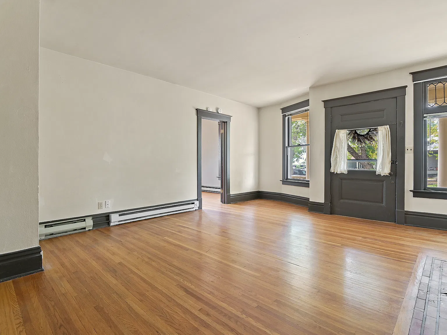 1 bed, 761 sqft, $1,150 — Photo 1