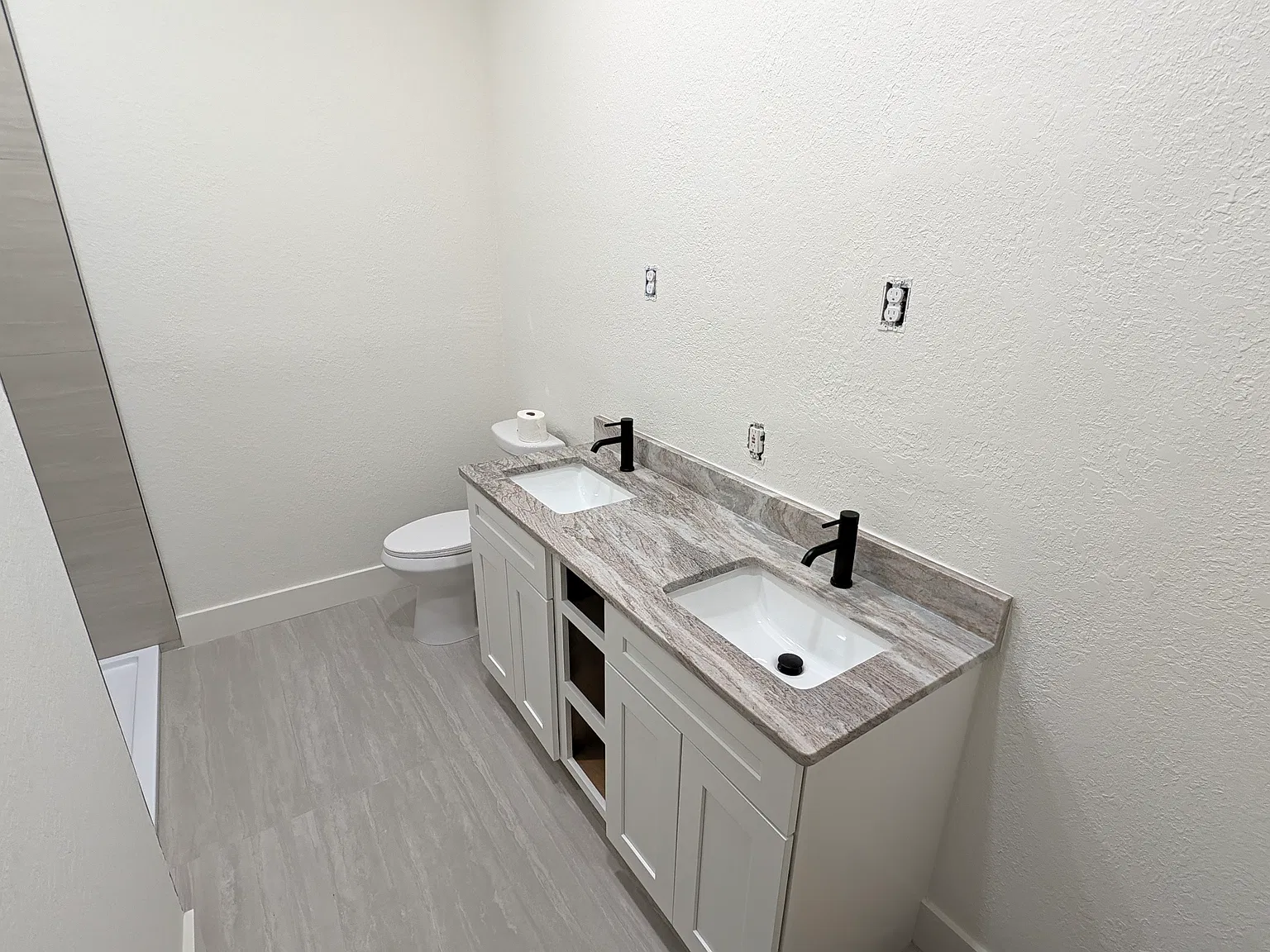 2 bed, 1200 sqft, $1,900 — Photo 4