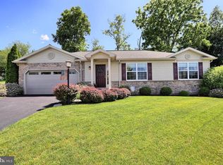 7 Wargo Ln, Dillsburg, PA 17019