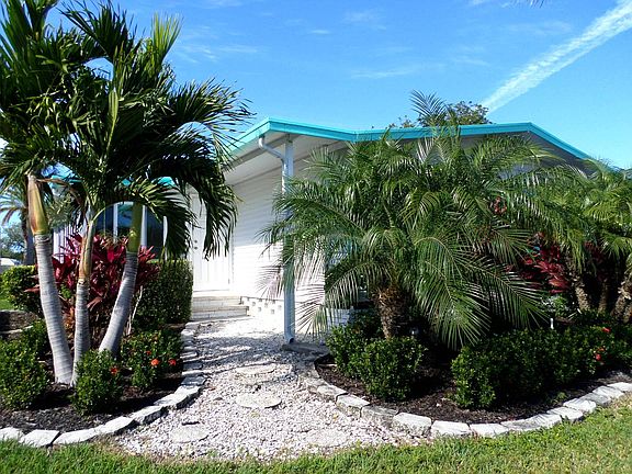 3rd image of 5482 Kingsbridge Dr