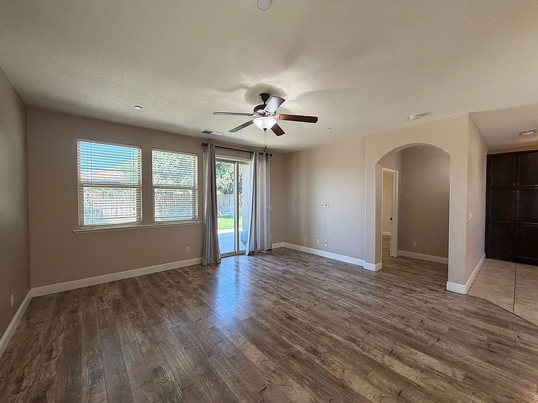 5867 E Laurite Ave — Photo 8