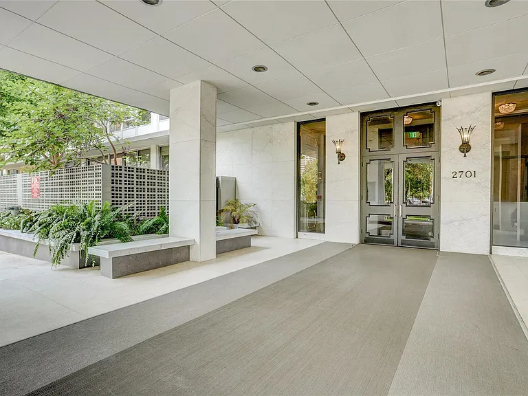 2701 Westheimer Rd #12E — Photo 18