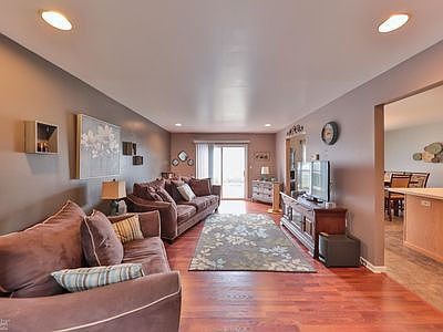 4th image of 2595 Upper Way #2595