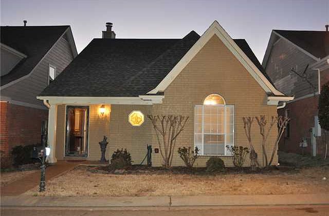 1st image of 597 Ashley Glen Cir