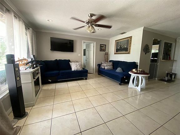 5th image of 1255 GUINEVERE DRIVE