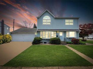 42 Liszt St, Hicksville, NY 11801