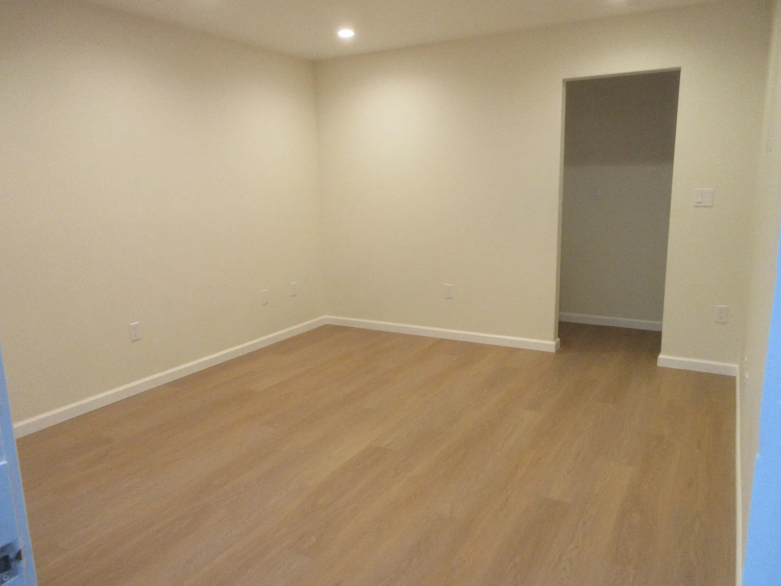3 bed, $4,100 — Photo 3