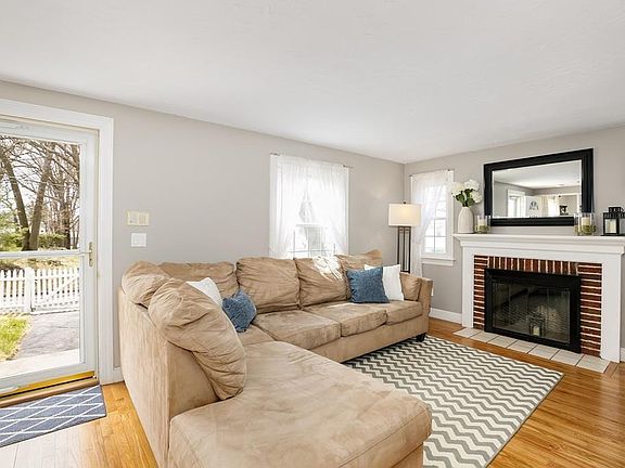 3rd image of 3 Millwood Dr