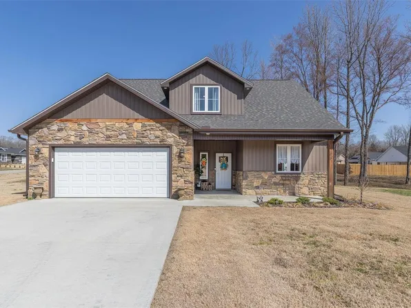 276 Berkshire Dr, Poplar Bluff, MO 63901