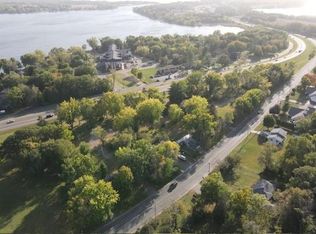 12207 Lake Ln N, Lindstrom, MN 55045