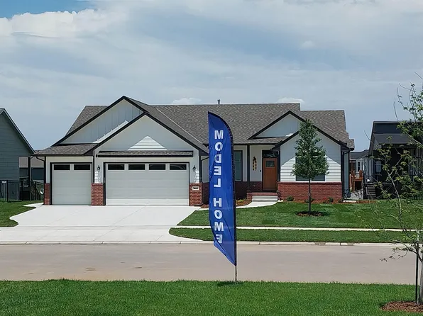 8652 E Bradford St, Wichita, KS 67210