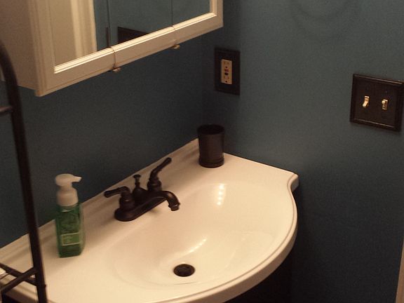 2nd image of 8948 Arvin Pl