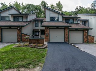 12124 Rush Creek Way, Maryland Heights, MO 63043