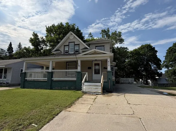 810 E Division St APT A, Cadillac, MI 49601