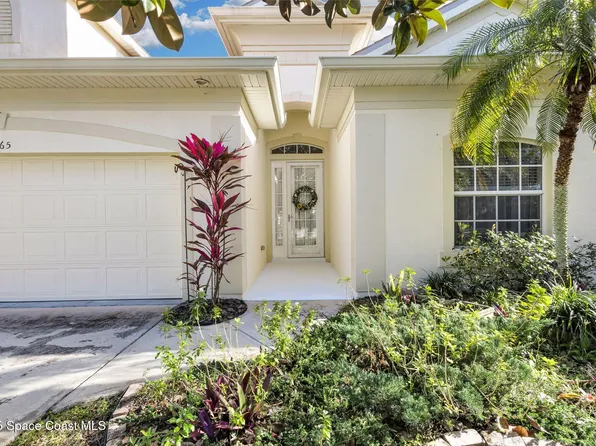 565 Greenleaf Ln, Titusville, FL 32780