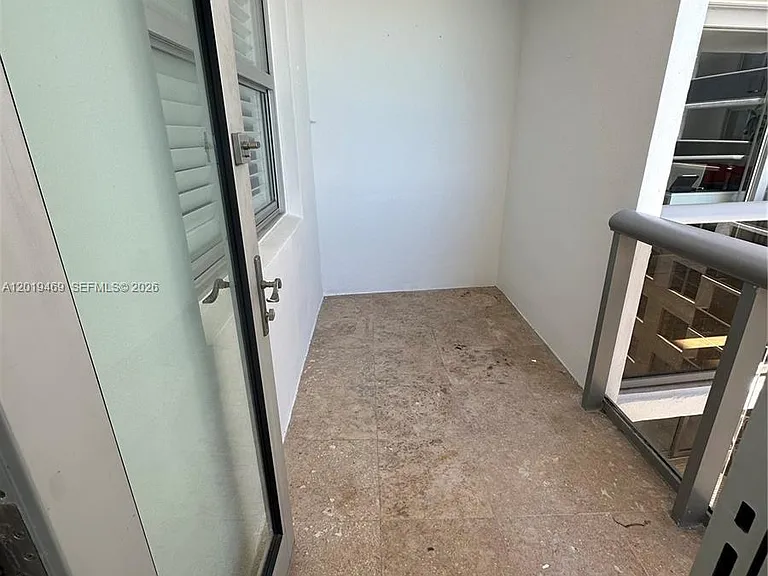 6039 Collins Ave #1221 — Photo 18