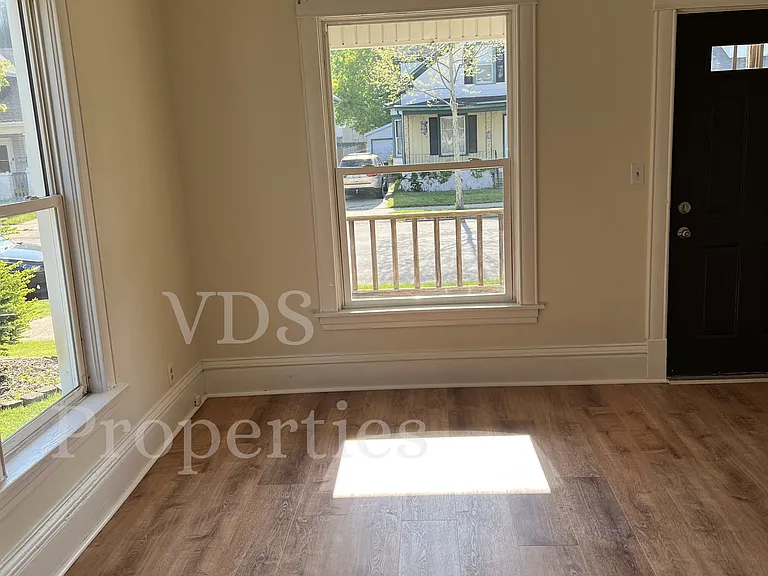 1817 Grange Ave — Photo 8